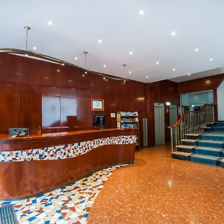 Hotel Gaudi-3